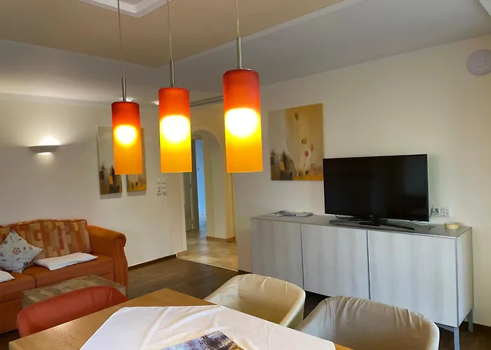 Haus Zangerl アパート